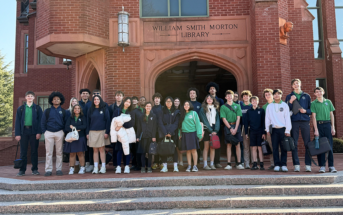 Upper School Students Visit William Smith Morton Library