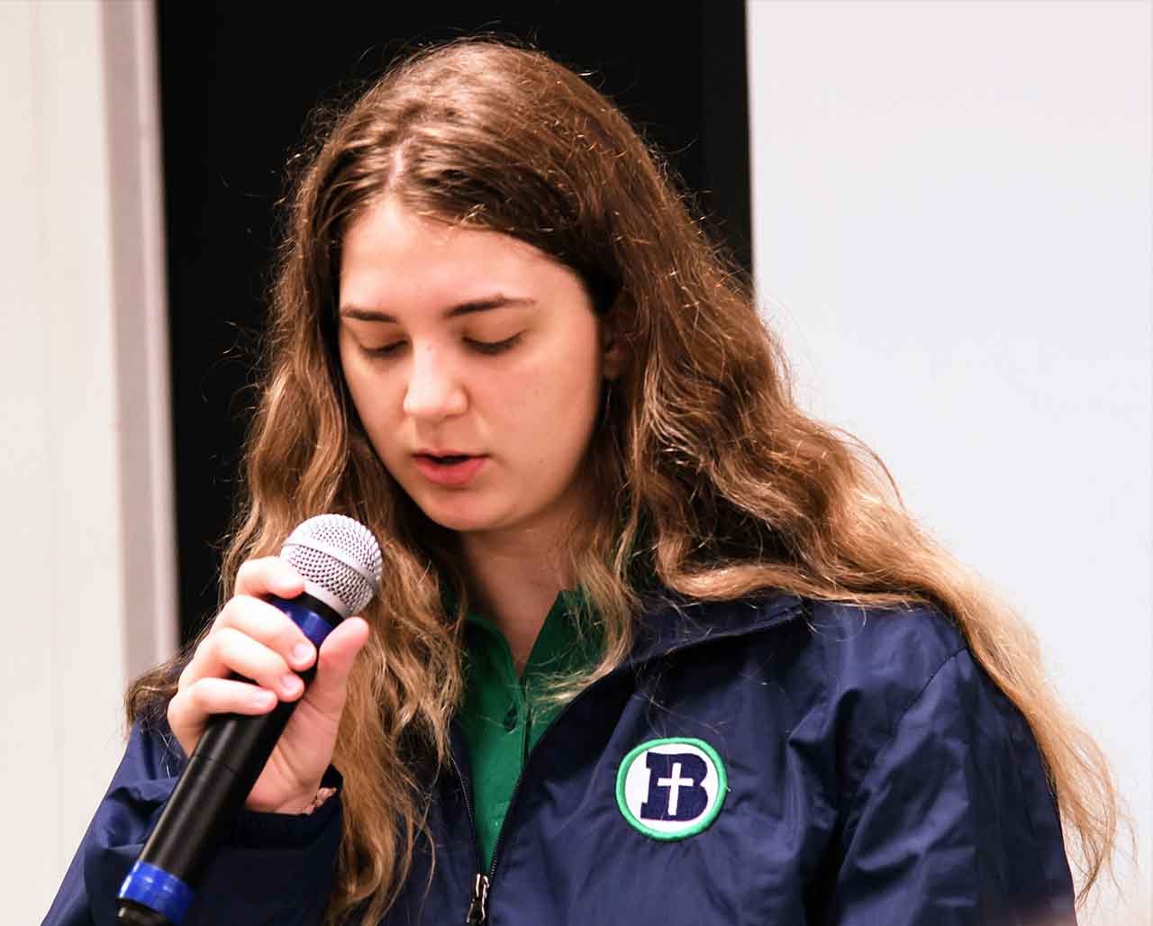 Banner Christian Students Participate in Group Prayer