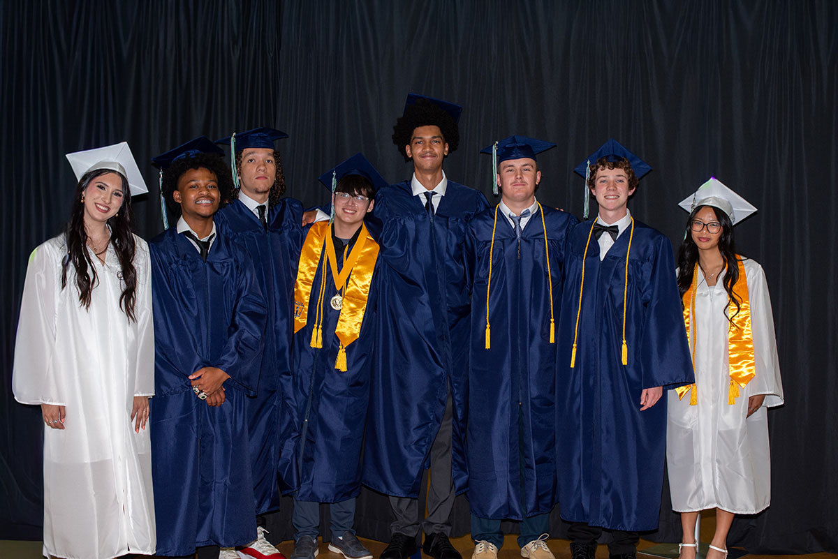 Banner Christian Honors Senior Class at Graduation